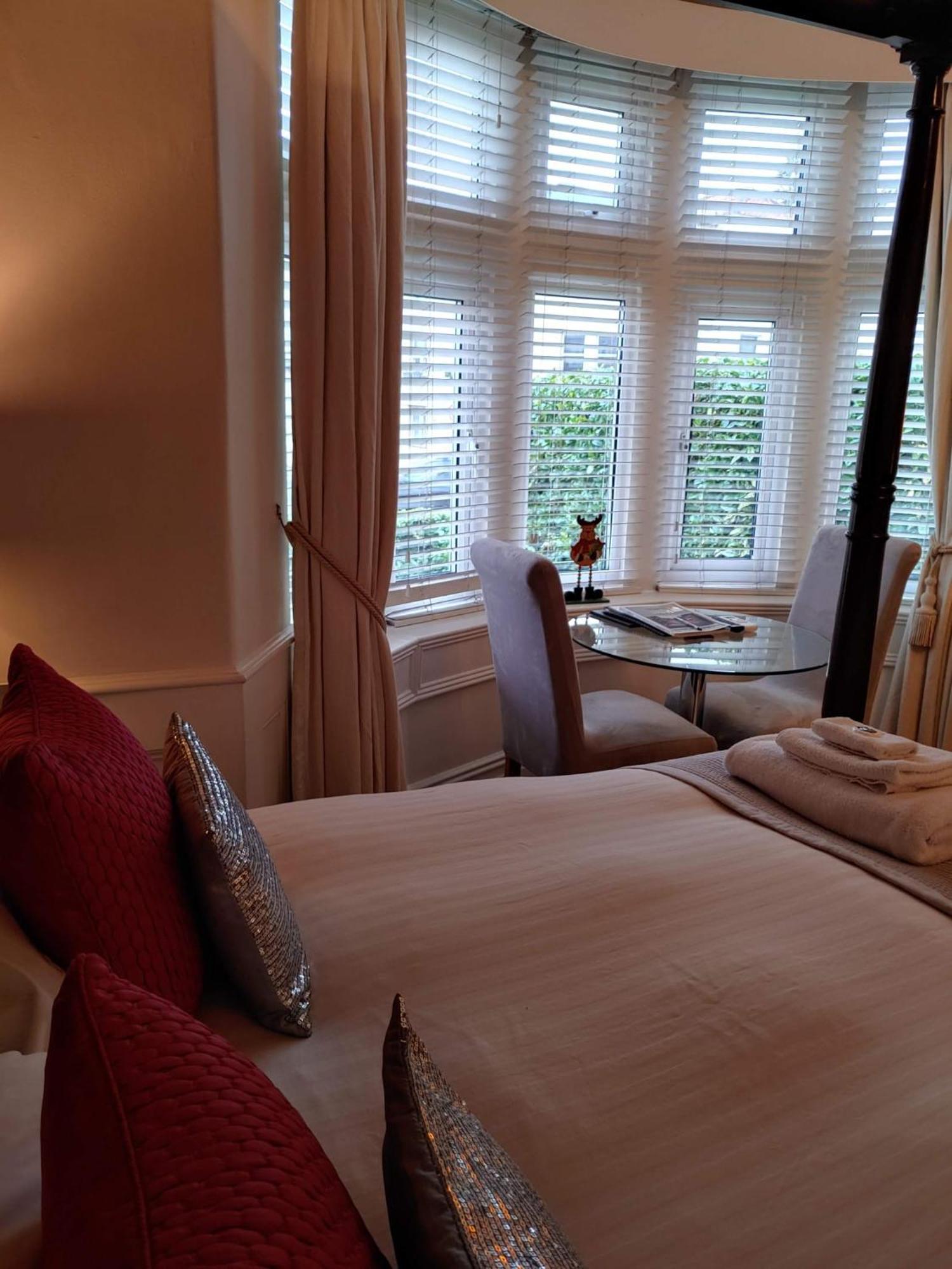 The Bath House Boutique B&B - In-Room Breakfast - Free Parking Exteriér fotografie
